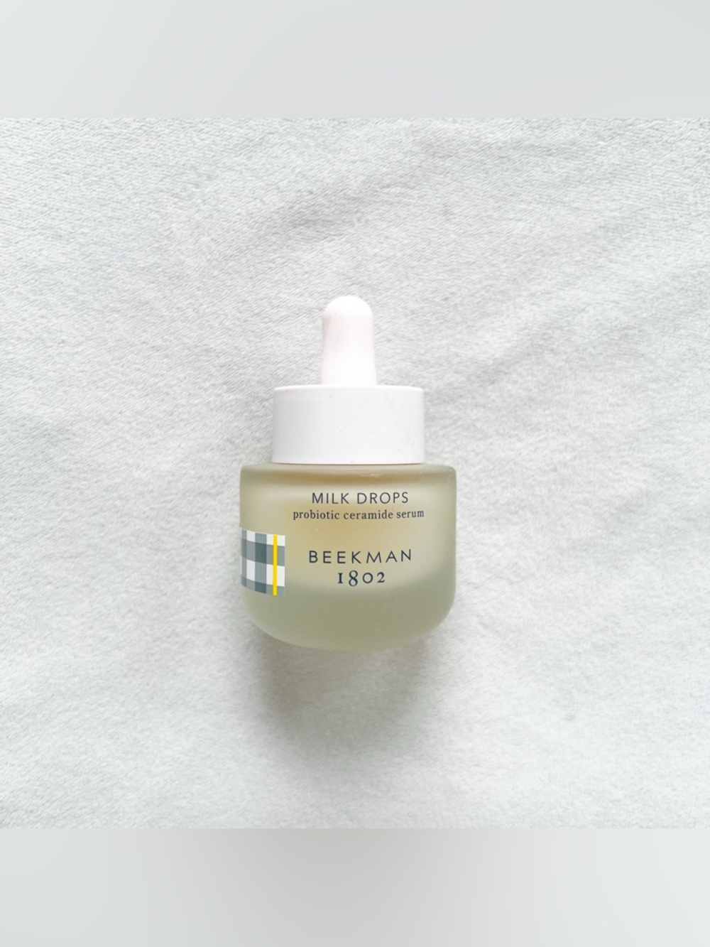 Beekman 1802 Milk Drops Probiotic Ceramide Serum — White and Pale Green